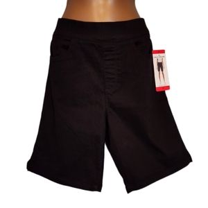 NWT DKNY Black Stretch Shorts (Medium)